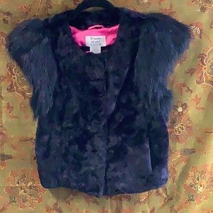 Newman Marcus. Skaist Taylor faux fur vest
